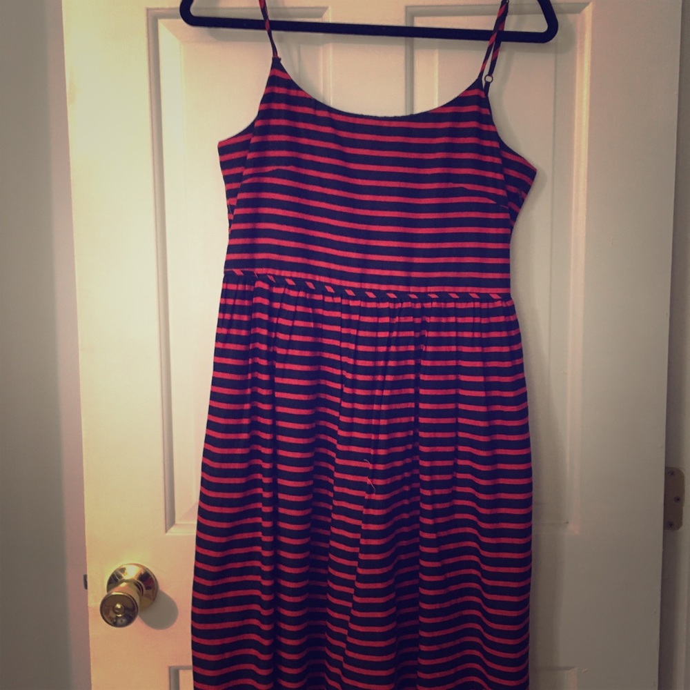 🍍J.Crew navy and red stripe dress with pockets